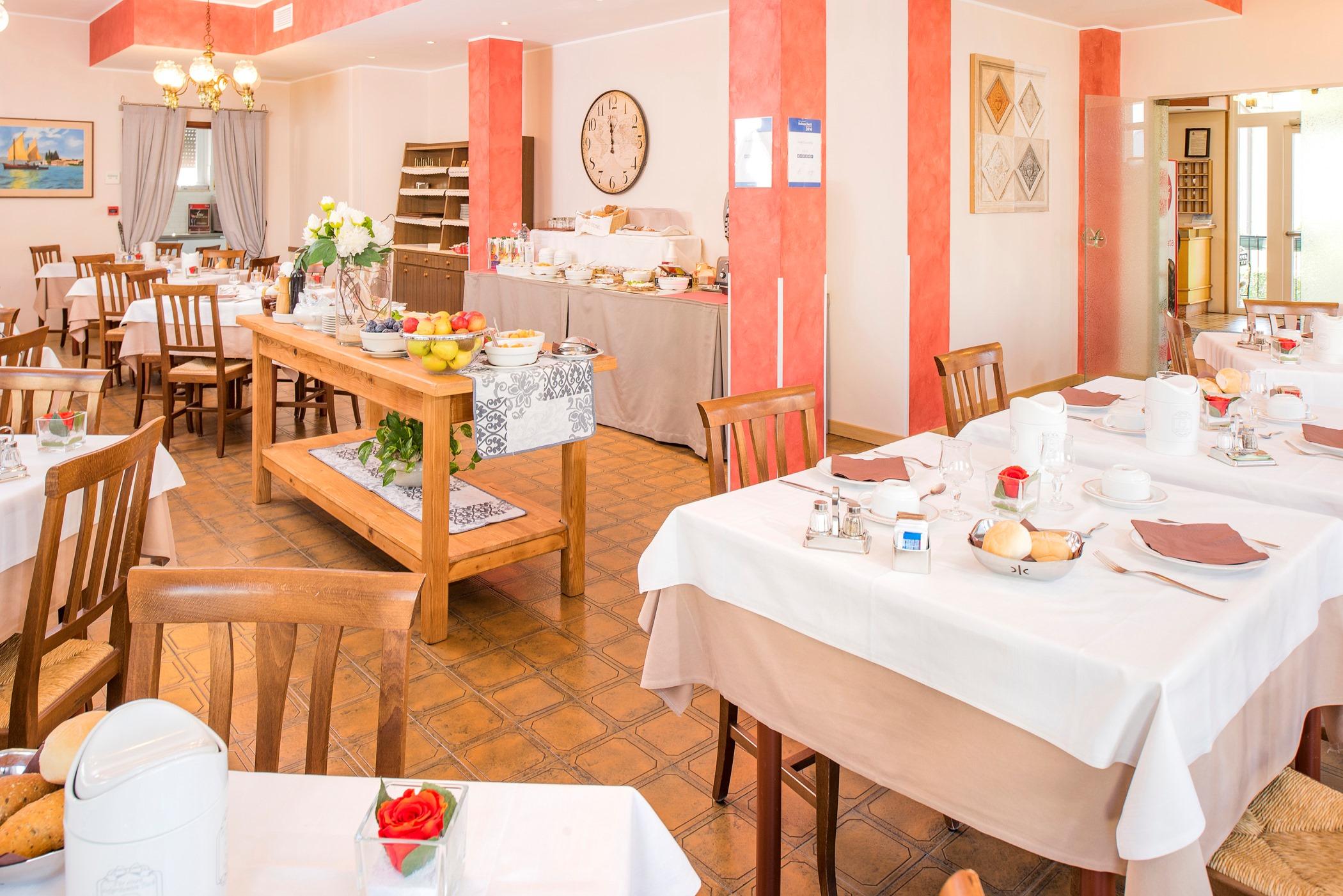 Hotel Taormina Бардоліно Екстер'єр фото