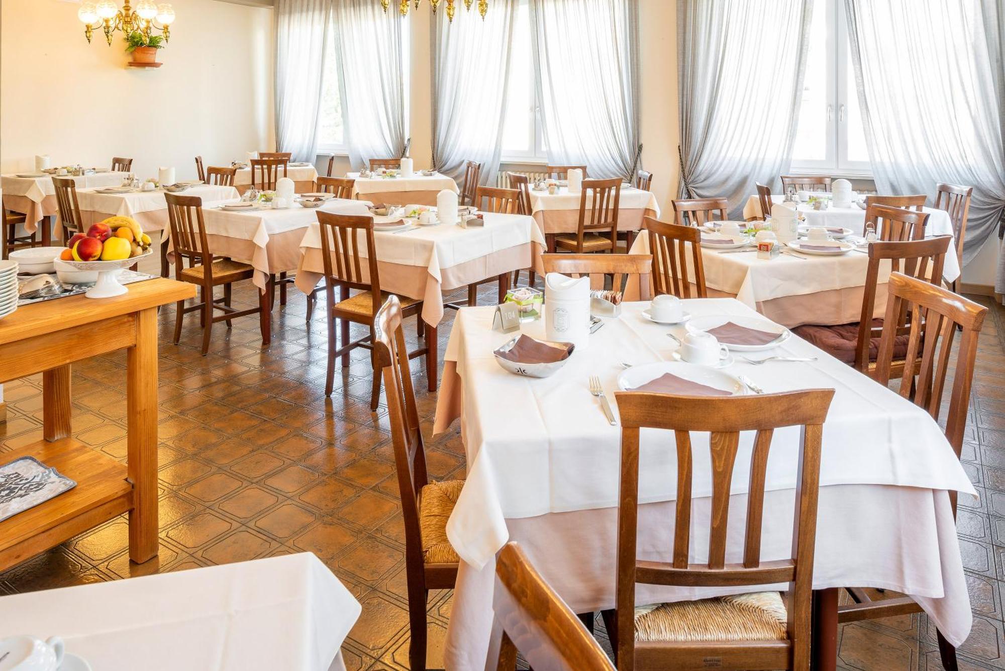 Hotel Taormina Бардоліно Екстер'єр фото