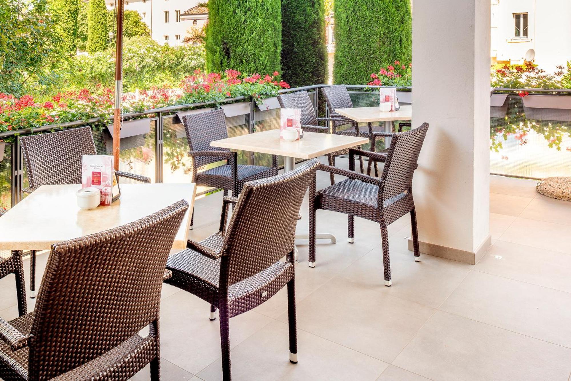 Hotel Taormina Бардоліно Екстер'єр фото