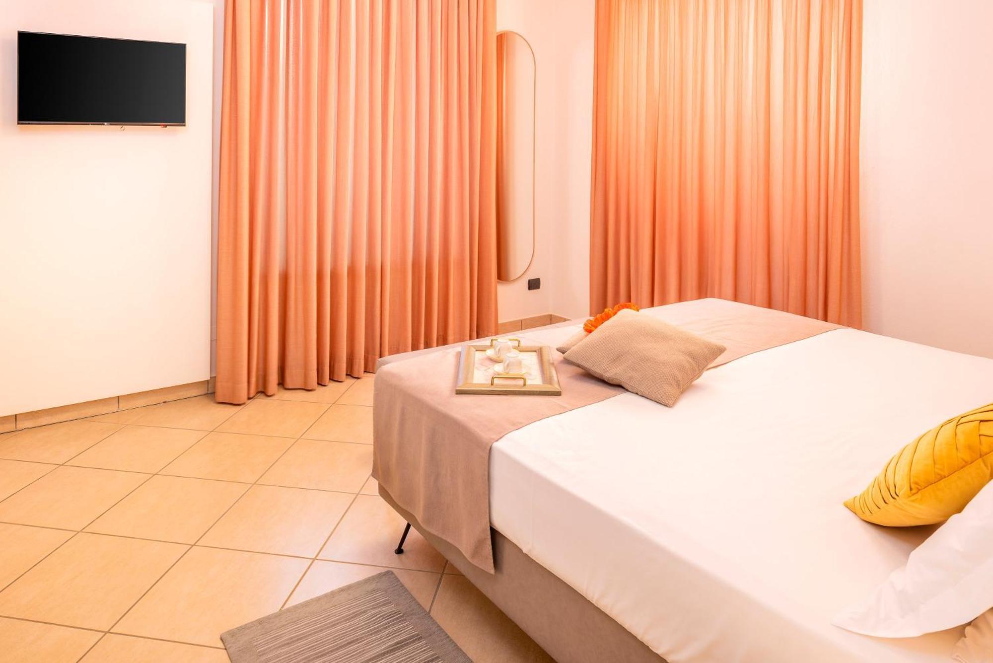 Hotel Taormina Бардоліно Екстер'єр фото