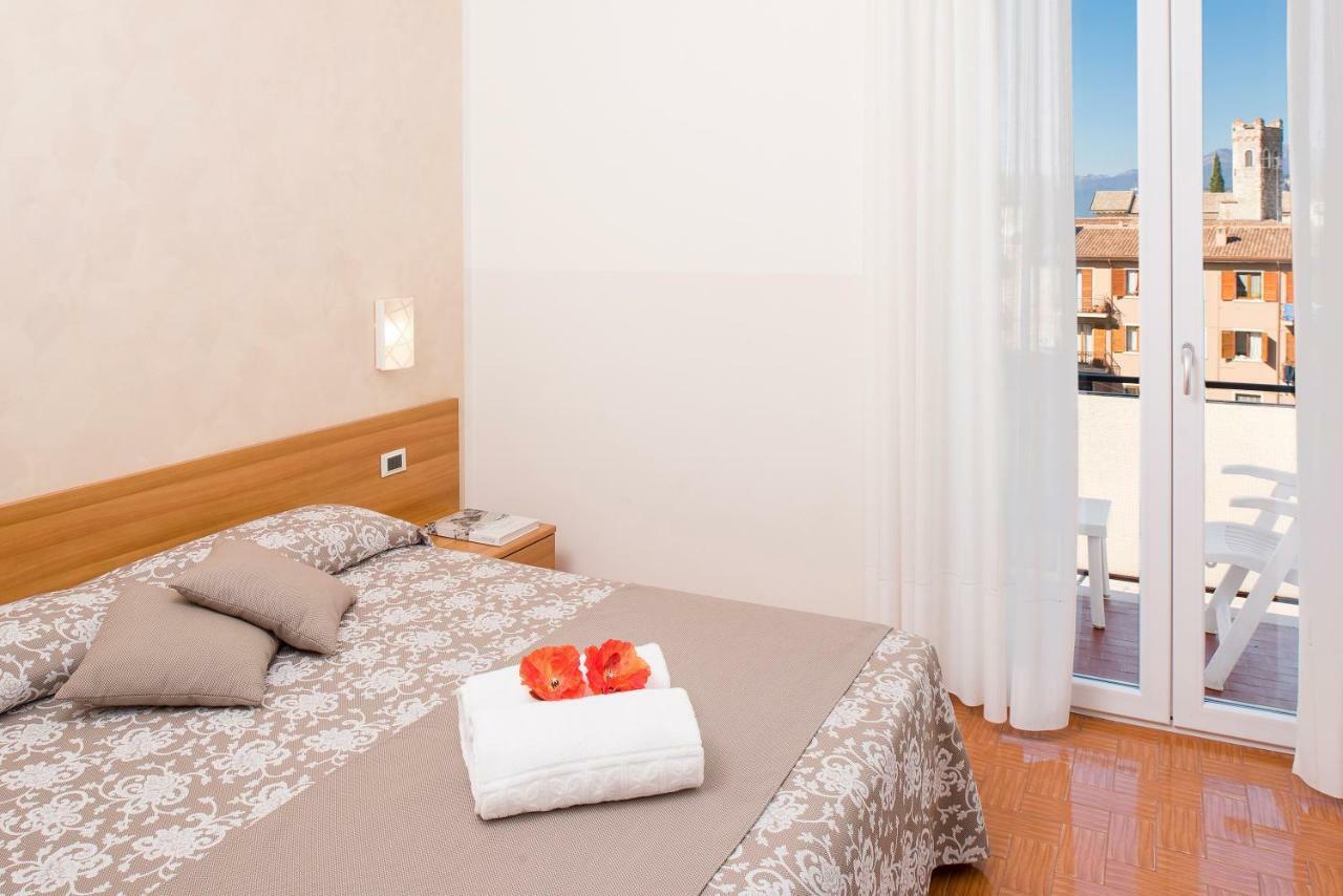 Hotel Taormina Бардоліно Екстер'єр фото